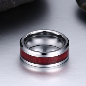 Anillo de Compromiso y Anillo de Bodas de Circonita Cúbica Prismática Rubí para Parejas - Product Image 5
