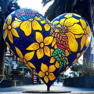 Escultura de Resina Pulida para Exteriores, Estatua <span class=keywords><strong>en</strong></span> Forma de <span class=keywords><strong>Corazón</strong></span> de Fibra de Vidrio - Product Image 4