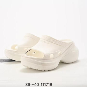 Dropshipping diseñador plataforma plana agujeros playa zapatillas mujeres alta calidad cuña al aire libre mulas Venta caliente zapatillas - Product Image 1