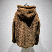 Manteau en fausse fourrure marron sur mesure avec capuche en laine, fermeture à boutons, poches passepoilées, coupe oversize, chaud, pour l'automne et l'hiver, style décontracté