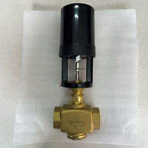 Vanne électrique filetée en laiton à deux voies DN40 PN16 pour le contrôle du débit, type normalement fermé - Product Image 3