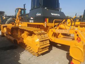 Haute efficacité à bas prix utilisé SD16 Bulldozer Machines de terrassement bon marché Bulldozer d'occasion SD16 à vendre - Product Image 4
