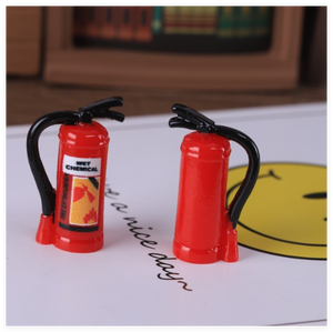 Figura de Extintor de Incendios de Resina Realista para Decoración de Casa de Muñecas en Miniatura, Jardín de Hadas, Juguete Infantil para Jugar a la Imitación - Product Image 1