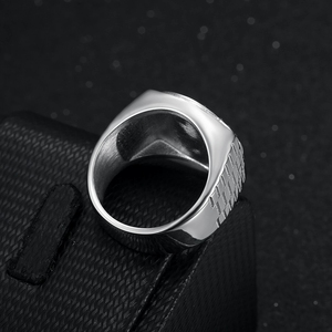 Anillo de corona HIPHOP antideslustre Europeo Americano de lujo para hombres Anillo de acero inoxidable PVC Gold Diamond Crown para hombres - Product Image 5