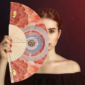 Abanico de madera español de 23cm de alta calidad, personalización gráfica, ventilador de mano grabado - Product Image 2