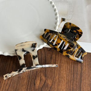 กิ๊บติดผมทรงตรงขนาดกลางแบบ<span class=keywords><strong>เกาหลี</strong></span>เรียบง่าย  วัสดุอะซิเตทหนา  สำหรับ<span class=keywords><strong>ผู้หญิง</strong></span>  ดีไซน์หรูหรา  แบบกิ๊บฉลาม  สำหรับ<span class=keywords><strong>ผม</strong></span><span class=keywords><strong>ทรง</strong></span>ครึ่งรวบ - Product Image 6