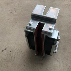 Zapata Guía para Elevador Mitsubishi, 90mm de Espaciado entre Orificios, Deslizante Metálica para Accesorios de Elevador - Product Image 2