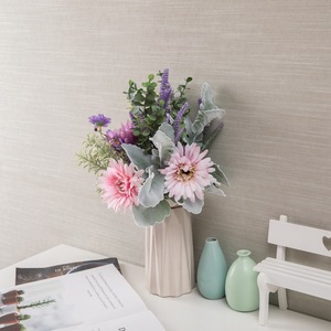 Bouquet de fleurs artificielles Guan Delin rose et violet, décoration murale pour la maison et les mariages CF01156 - Product Image 1
