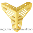 Pieds de canapé en fer à motif de couleur or de luxe CY-128 Chengyu pieds de meubles en métal prix d'usine supports de canapé élégants