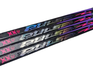 Bâtons de <span class=keywords><strong>hockey</strong></span> <span class=keywords><strong>sur</strong></span> <span class=keywords><strong>glace</strong></span> en fibre de carbone de haute qualité fabriqués en Chine, tailles et flexibilités personnalisables, différents modèles, y compris Pulse Graffiti - Product Image 3