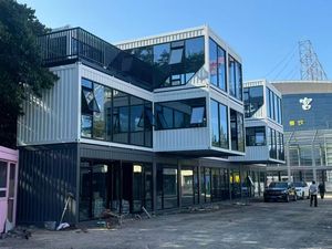 Casa Prefabbricata di Lusso Apple Cabin Bungalow, Arredata con Elettrodomestici, Casa Vacanze Prefabbricata, Casetta da Giardino - Product Image 2