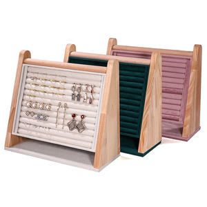 Exhibidores de Anillos Inclinados Verticales de Madera Maciza Personalizados con Bandejas de Joyería de Terciopelo Premium - Product Image 1