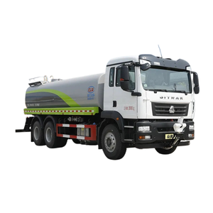 Promotion Spéciale : Camion-citerne Sinotruk Howo 20 m³ (LHD/RHD) pour la distribution d'eau publique et la lutte contre la poussière - Product Image 1