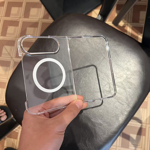 เคสกันกระแทกใสแบบแม่เหล็กสำหรับ iPhone Fold Ultra PC รุ่นพรีเมียม - Product Image 2