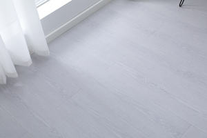 Chine Liquidation d'usine Revêtement de <span class=keywords><strong>sol</strong></span> <span class=keywords><strong>stratifié</strong></span> HDF étanche pour salle de bain Salon Cuisine à bas prix AC3 Taux de résistance à l'usure - Product Image 5