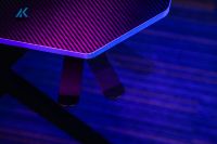 Bureau de Jeu Informatique RVB avec Lumière LED de Haute Qualité, Idéal pour PC de Bureau et Gaming à Domicile, en Acier