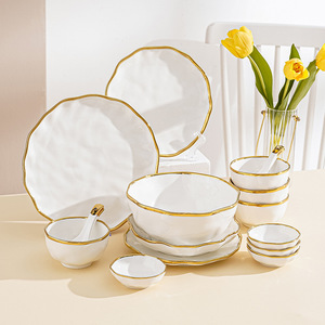 Service de <span class=keywords><strong>vaisselle</strong></span> en porcelaine de style européen, luxe léger, nordique, motif incrusté d'or, écologique, personnalisable, <span class=keywords><strong>vaisselle</strong></span> de mariage/<span class=keywords><strong>anniversaire</strong></span> - Product Image 3