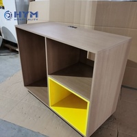 Meuble de rangement moderne en MDF éco-responsable approuvé Days Inn Wyndham pour chambre d'hôtel commerciale et chambre d'hôtes, meuble multimédia