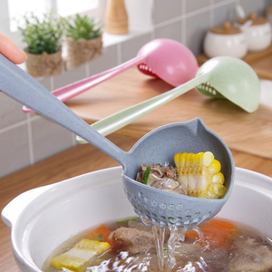 Louche à soupe en plastique avec passoire 2-en-1, cuillère égouttoir, manche long en paille de blé écologique pour la maison, la cuisine et les coffrets cadeaux - Product Image 1