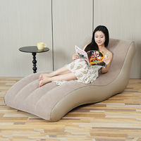 Fauteuil gonflable beige floqué et canapé-lit avec support ergonomique en forme de S et pompe à air électrique