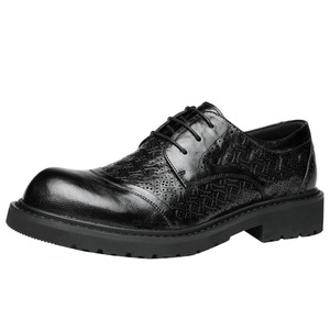 Zapatos de cuero de negocios de nuevo estilo - Cuero genuino liso inglés, transpirable con perforaciones, zapatos formales - Product Image 1
