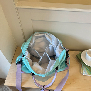 Bolsa de Viaje de Moda para Mujer, Bolsa de Fin de Semana con Separación para Ropa Seca y Mojada, Cierre Magnético y con Cremallera, Bolsa Deportiva de Gran Capacidad para Gimnasio - Product Image 6