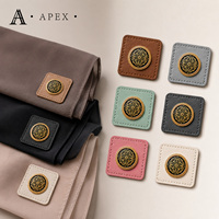 Fabricant d'étiquettes en cuir personnalisées APEX pour vêtements hijab et abaya, foulards, chapeaux, sacs, chaussures, avec logo métallique