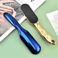 Râpe à pieds double face jetable en plastique et acier inoxydable, outil de pédicure portable pour l'exfoliation et l'élimination des callosités, avec 4 disques de ponçage grain 80 #