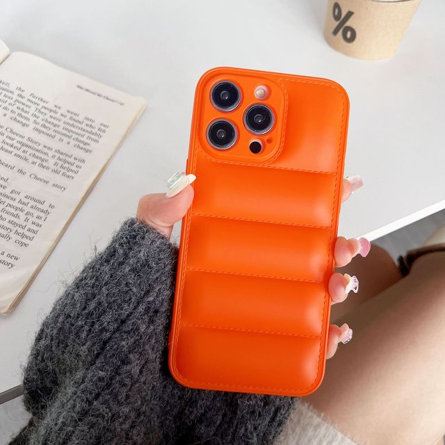 Luxury Soft the Puffer Phone Case Winter TPU Down Jacket Phone Case for iPhone 15pro 14pro 12 Pro 11 Pro Fashion Back Cover