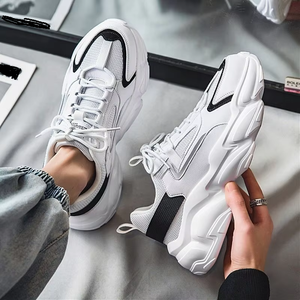 Nouveau printemps Little White Dad Sports Loisirs, course à pied et <span class=keywords><strong>Internet</strong></span> Chaussures de sport populaires pour hommes - Product Image 1