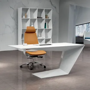 Meuble <span class=keywords><strong>de</strong></span> bureau moderne bon marché à la vente, bureau <span class=keywords><strong>de</strong></span> patron en MDF personnalisable <span class=keywords><strong>de</strong></span> couleur rose - Product Image 2