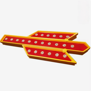 Cono de Tráfico de Alta Visibilidad con Flecha Direccional Roja Intermitente para Señalización de Tráfico - Product Image 1
