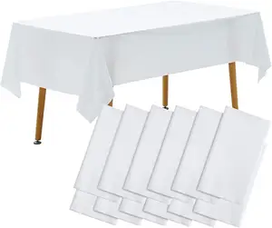 明显优雅的透明一次性塑料台套，一包16块桌布，每块尺寸68英寸x 108英寸，适合8英尺长的矩形T
