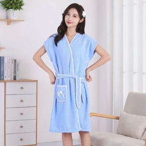 Falda de baño extendida para mujer, bata de felpa de manga corta, 95x140cm, suave y cómoda para el verano - Product Image 2