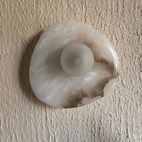 Luminaire mural d'hôtel en marbre naturel avec globe en verre dépoli pour la décoration de chambre d'hôtel, fabriqué par une usine industrielle