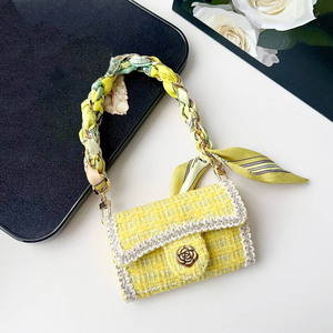 Portamonete in Lana e Pizzo a Forma di Camelia <span class=keywords><strong>con</strong></span> Catena per AirPods e Porta Carte, Nuova Custodia per Auricolari <span class=keywords><strong>Bluetooth</strong></span> di 3a Generazione - Product Image 5