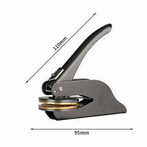 Máquina de Grabado y Estampado, Serie Navideña Negra Mate, 3 Pinzas con Sello de Acero para Oficina y Regalos - Product Image 4