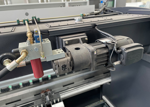 Chất lượng cao <span class=keywords><strong>CNC</strong></span> ép thủy lực phanh máy tự động tấm kim loại gấp Máy uốn - Product Image 5