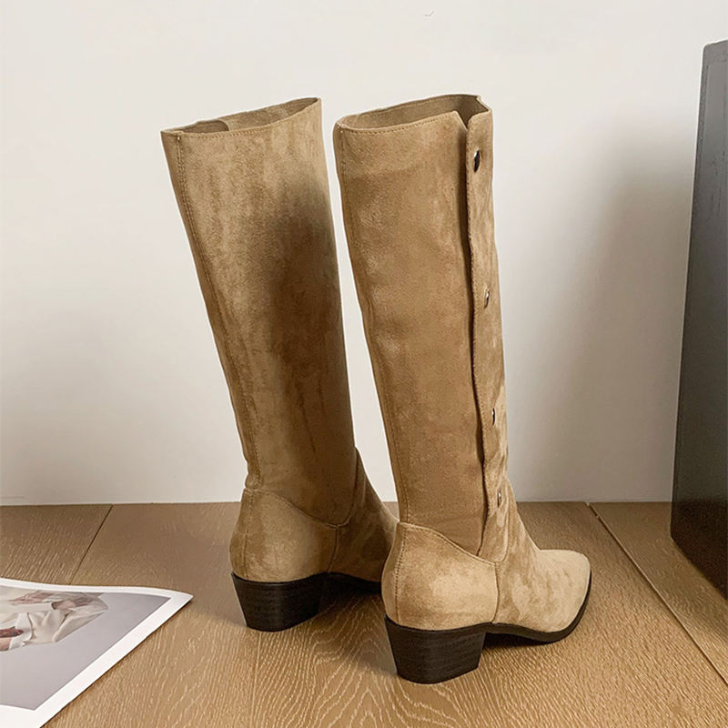 สีสีกากี