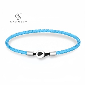 <span class=keywords><strong>Bracelet</strong></span> en <span class=keywords><strong>cuir</strong></span> tressé pour <span class=keywords><strong>homme</strong></span>, fermoir argenté minimaliste, <span class=keywords><strong>bracelet</strong></span> en <span class=keywords><strong>cuir</strong></span> noir tissé, bijoux tendance, cadeau pour lui - Product Image 3