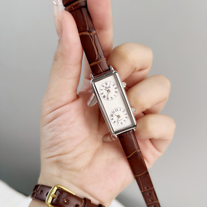 Reloj de Pulsera Creativo de Doble Hora, Estilo Vintage Rectangular de Alta Gama, Reloj de Cuarzo para Mujer con Doble Movimiento - Product Image 4