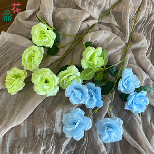 Roses artificielles à tige haute en soie pour décorations de mariage, style romantique et rêveur - Product Image 2