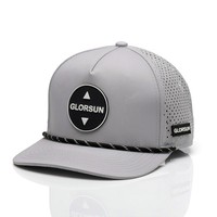 Fabricant OEM de casquettes personnalisées avec patch en caoutchouc rond et cordon, casquette de golf gris 5 panneaux haute performance, casquette de baseball avec patch noir, vente en gros