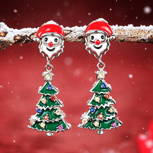 Orecchini pendenti natalizi con Babbo Natale e albero di Natale per donna, smaltati, regalo di Capodanno, gioielli. - Product Image 2