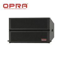 Système de sonorisation professionnel de type Line Array série W avec caisson de basses pour scène de concert et installation fixe