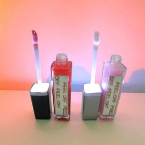 <b>Lip</b> <b>Gloss</b> with LED Light and Mirror 9ml Plastic Screw Cap Screen Printed Cosmetic - Product Image 5