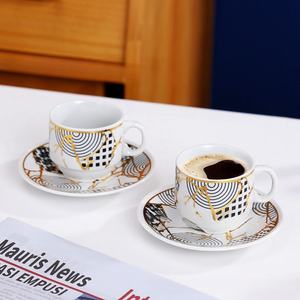 Nuevo Juego de Tazas de Café de Cerámica Europea, Tazas de Café Doradas de Alta Gama para Oriente Medio, 6 Tazas y 6 Platos para el Té de la Tarde - Product Image 6