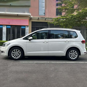 Voiture d'<span class=keywords><strong>occasion</strong></span> de haute qualité à vendre Volkswagen <span class=keywords><strong>Touran</strong></span> L modèle 2018 280TSI DSG Version Confort MPV Réservation avec dépôt accepté - Product Image 3