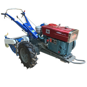 Mini-récolteuse de pommes de terre à transmission par engrenages, moteur multifonctionnel, couleur rouge, application agricole - Product Image 1