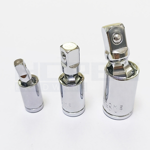 3pcs 1/4 3/8 1/2 Jeu de joints universels Clé à cliquet Adaptateur de douille 360 degrés Conversion de barre d'extension d'angle Outils à main CrV - Product Image 4